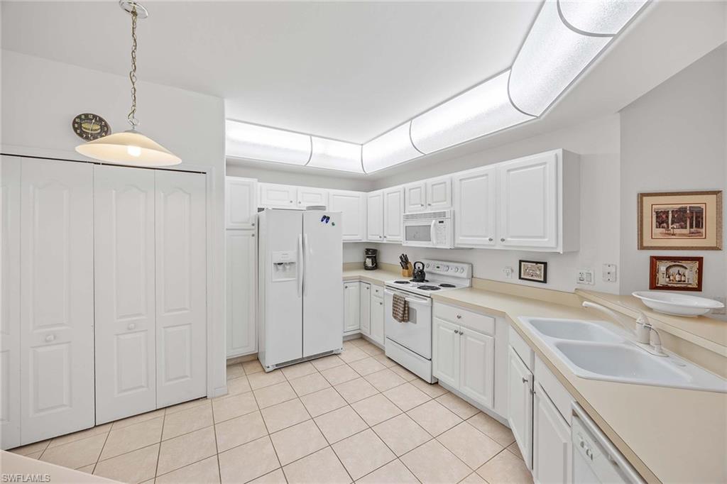 23591 Sandycreek TER 1006 photo 10