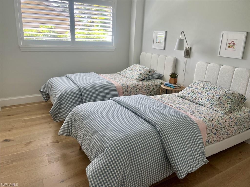 Twin beds in Guest Bedroom