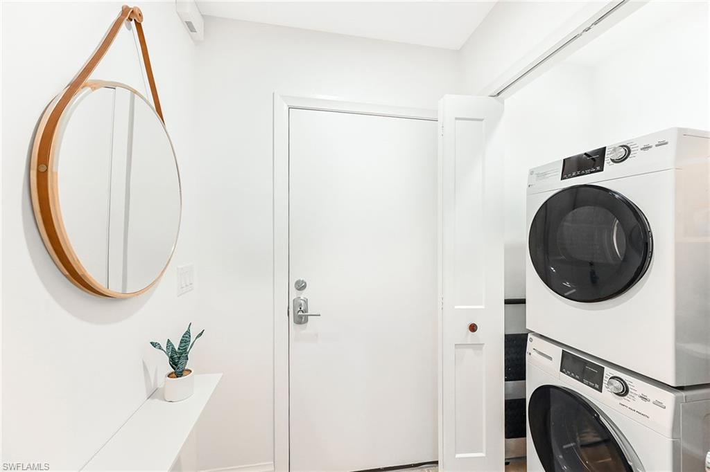 Foyer/Private Laundry