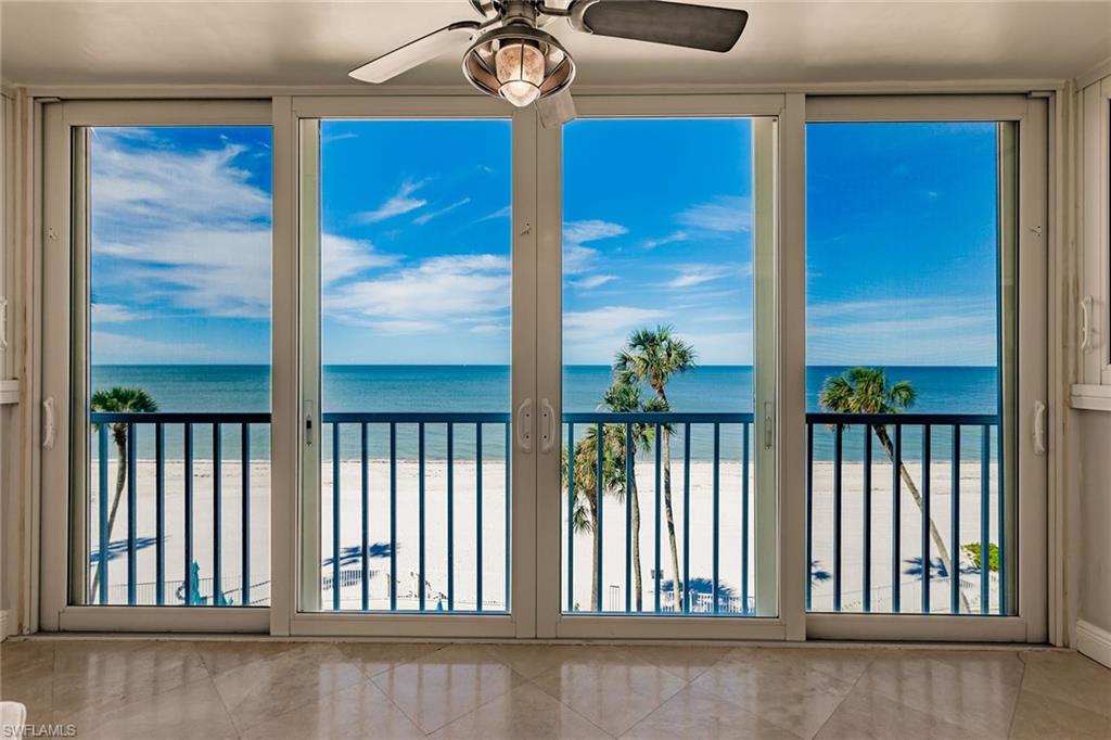 2885 Gulf Shore BLVD N 302 photo 18