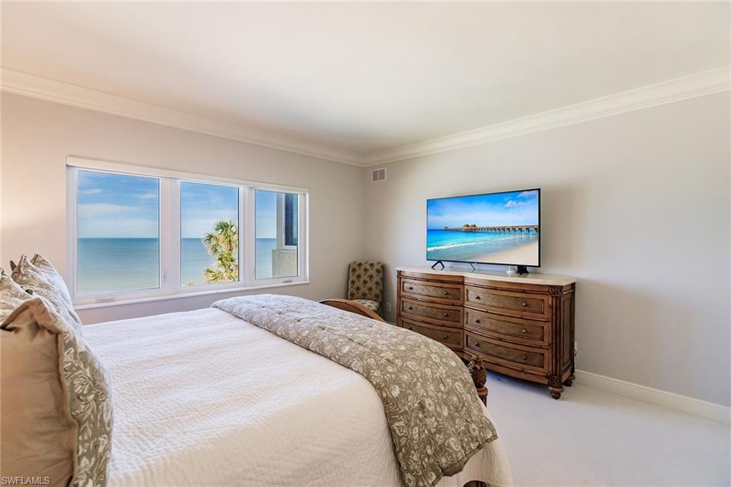 2885 Gulf Shore BLVD N 302 photo 21