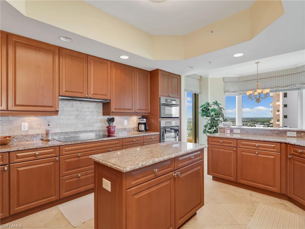 23750 Via Trevi WAY 1901 photo 20
