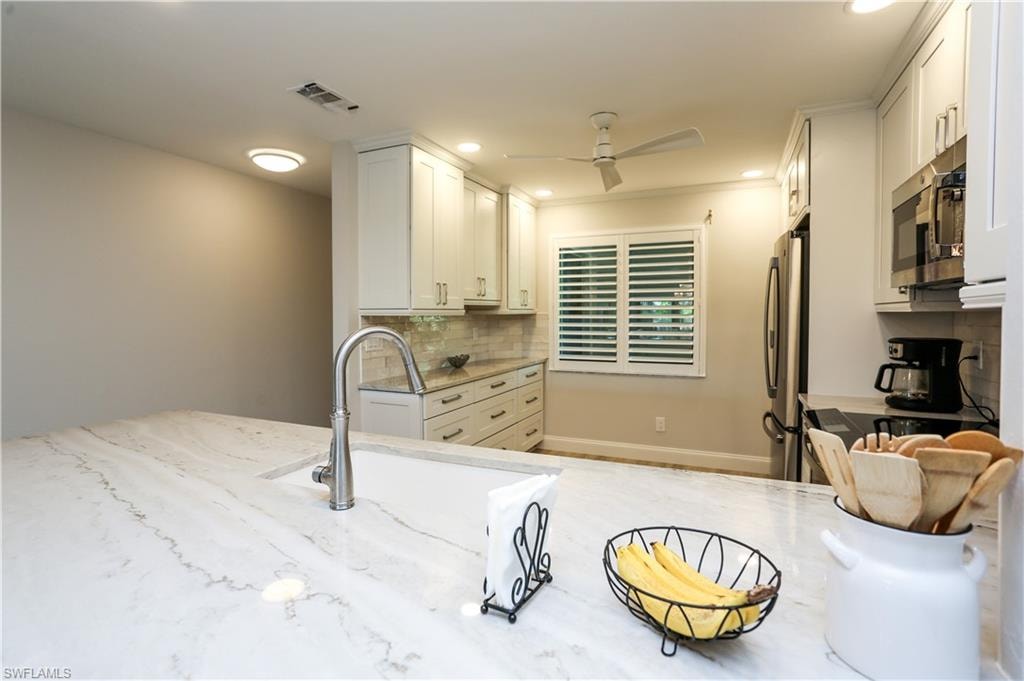 5733 Deauville CIR G308 photo 33