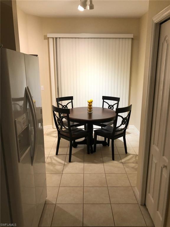Breakfast nook