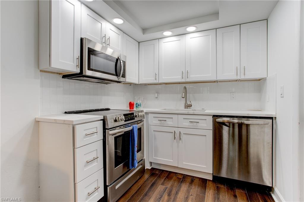 126 Andre Mar DR photo 11
