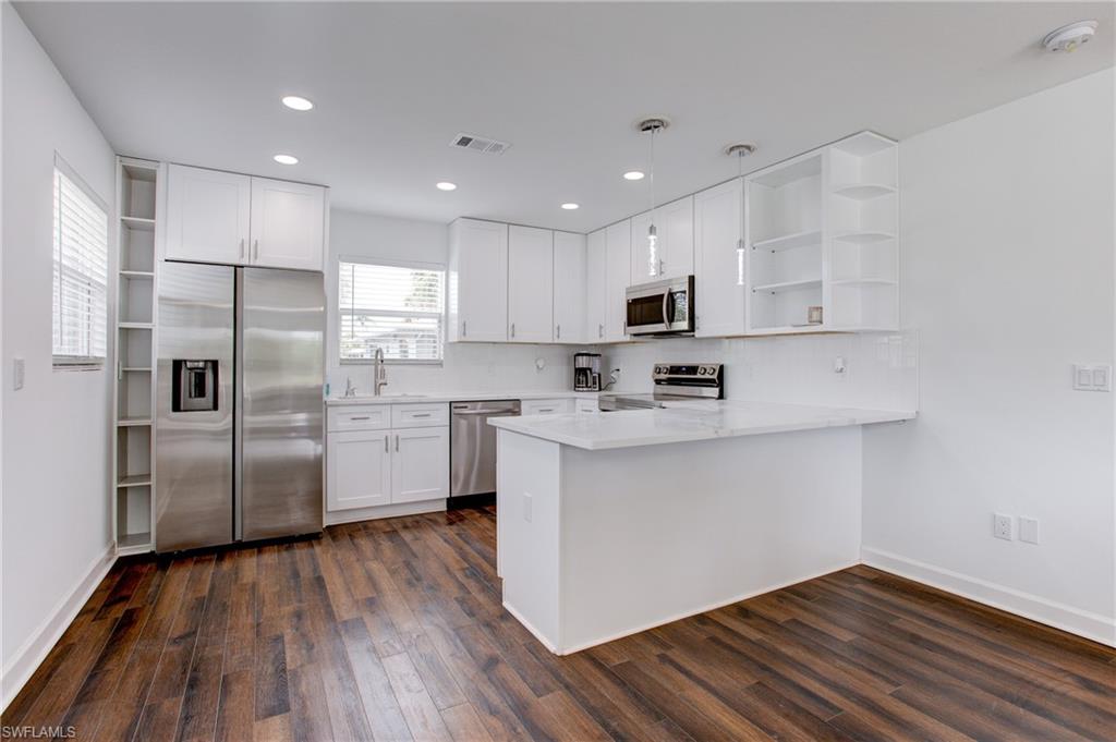 126 Andre Mar DR photo 21