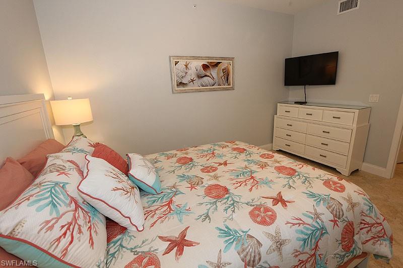 Alternate Guest Bedroom View