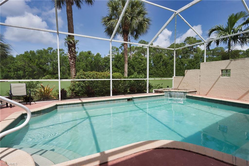 Pool & Screened Lanai Deck Area