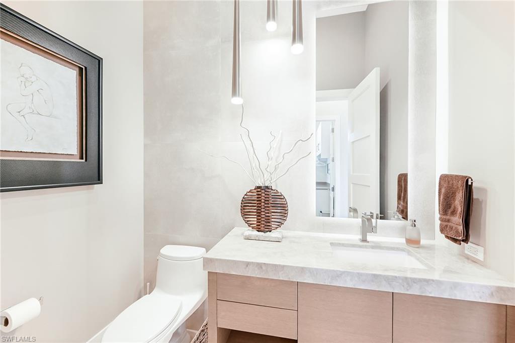 1/2 bathroom
