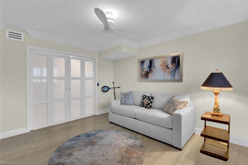 222 Harbour DR 403 photo 37