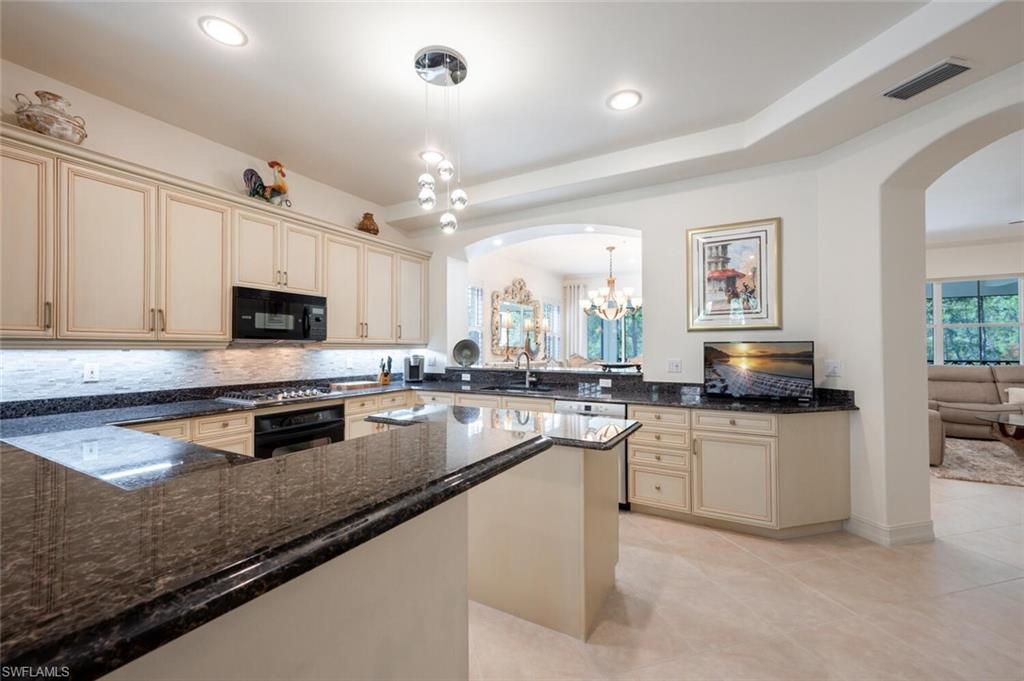 Bright Open kitchen with center island