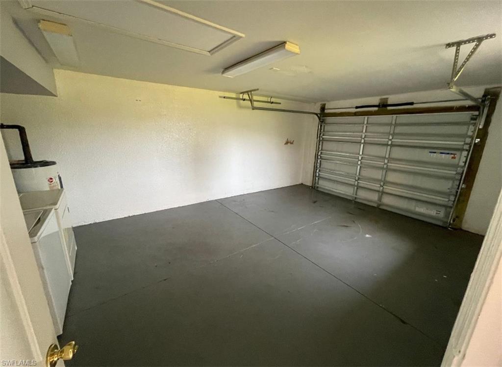 110 Pullman ST photo 15