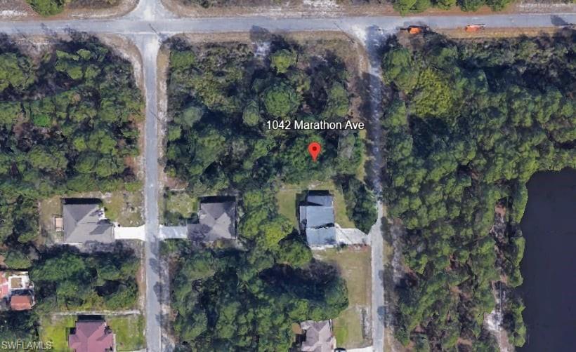 1042 Marathon AVE S photo 14