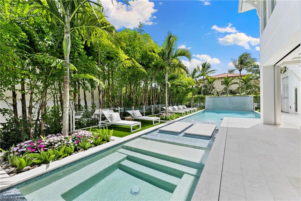 2131 Marina DR photo 14
