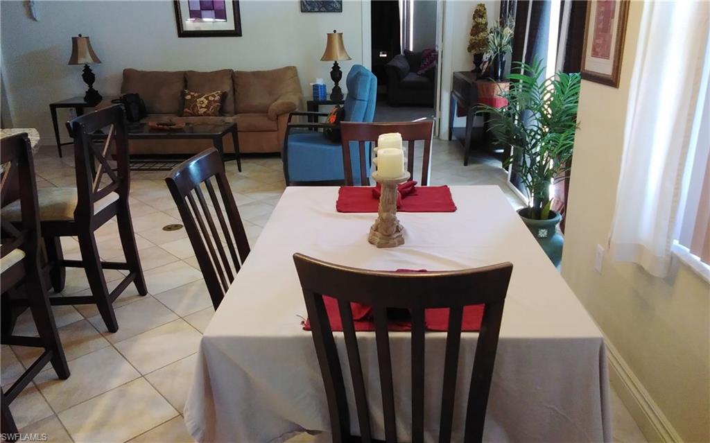 5076 Annunciation CIR 2206 photo 9