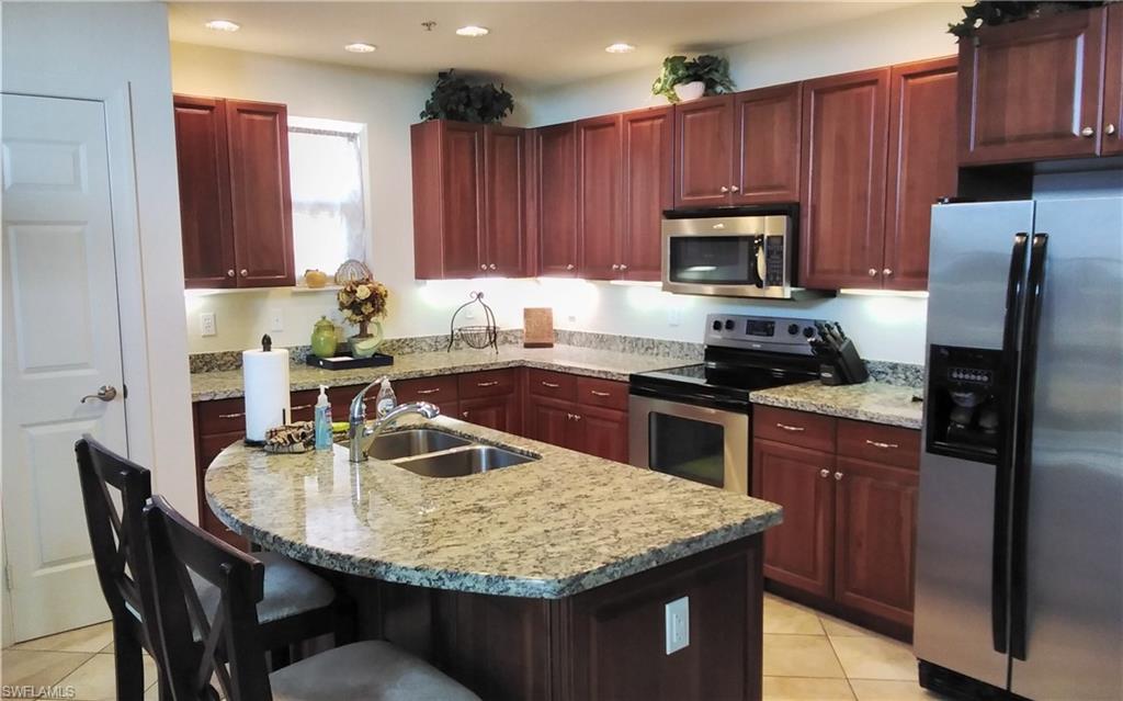 5076 Annunciation CIR 2206 photo 15