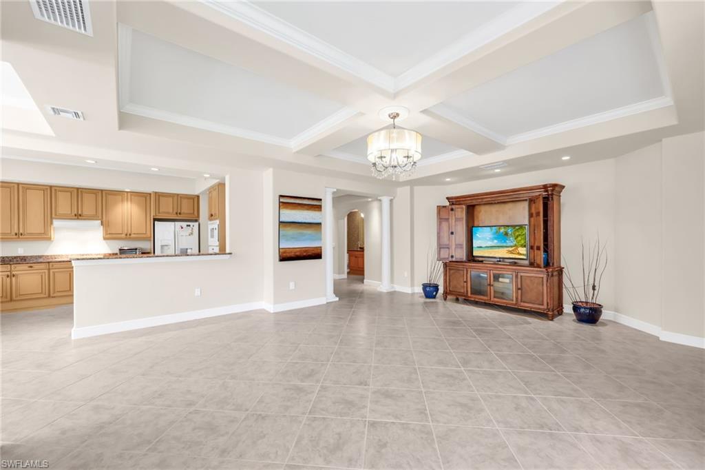 545 Avellino Isles CIR 102 photo 6