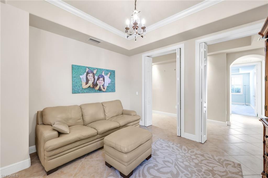 545 Avellino Isles CIR 102 photo 17