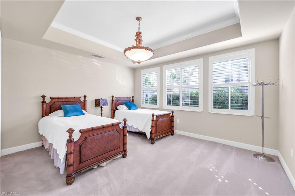 545 Avellino Isles CIR 102 photo 15