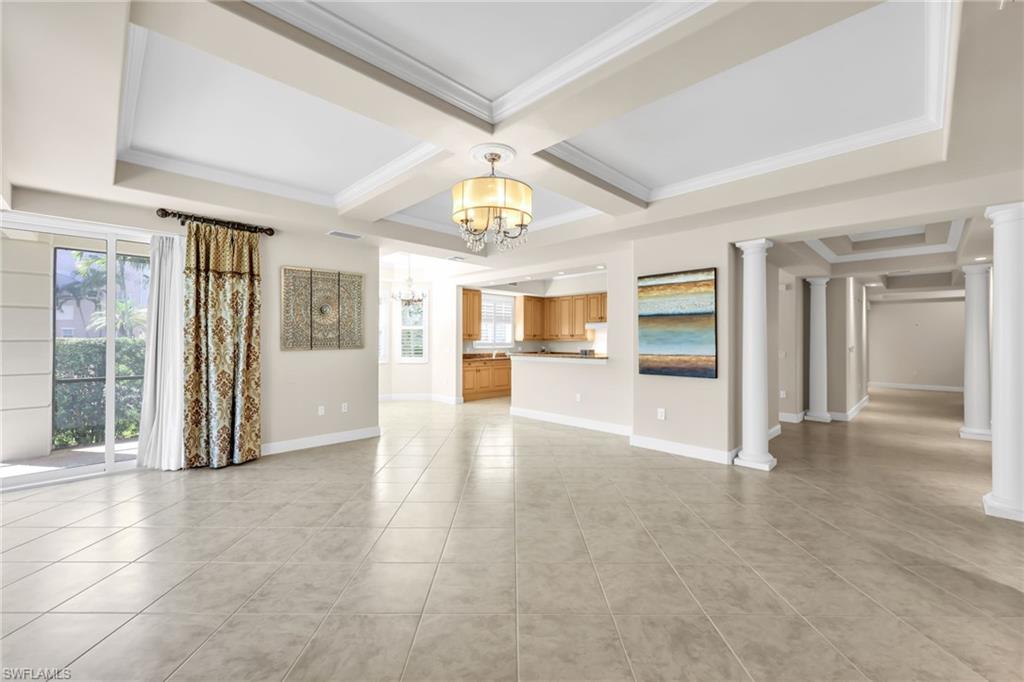 545 Avellino Isles CIR 102