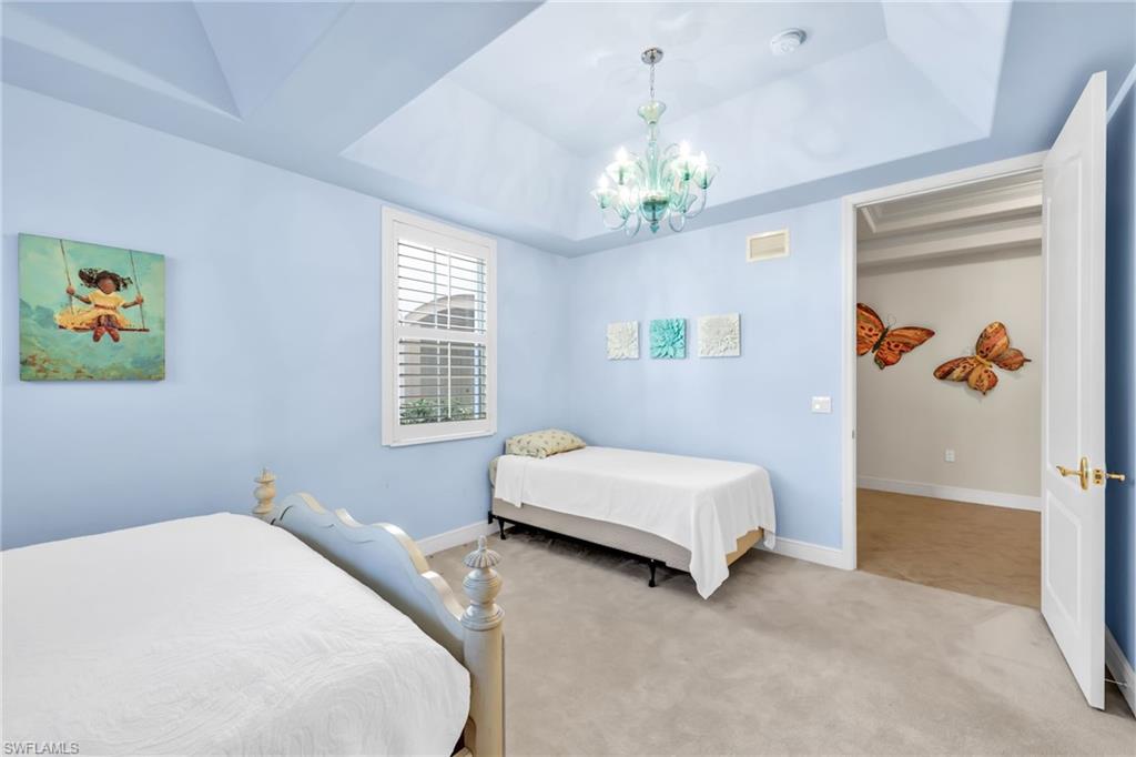 545 Avellino Isles CIR 102 photo 21
