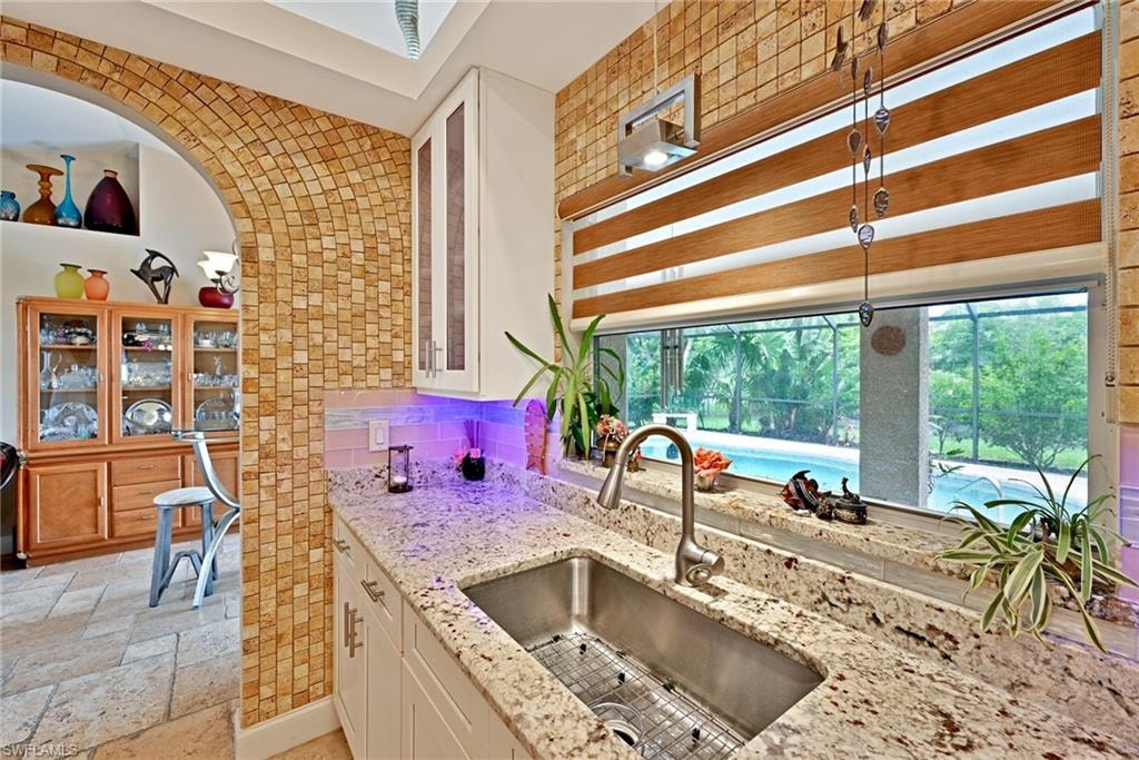1712 Beach PKWY W photo 12