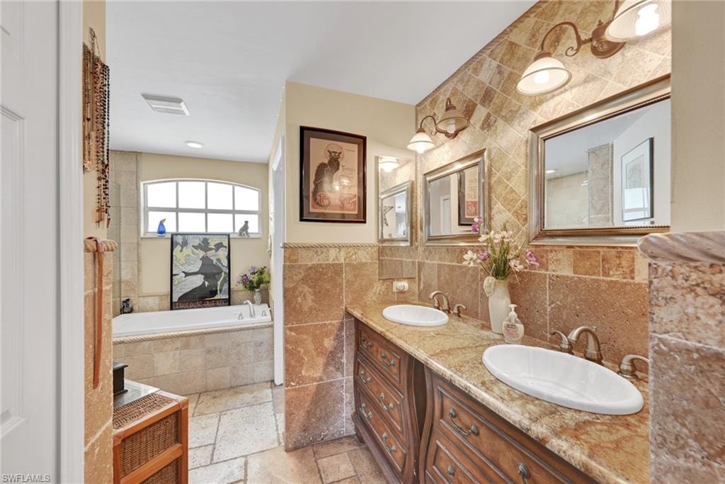 1712 Beach PKWY W photo 18