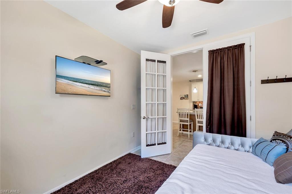 14940 Edgewater CIR photo 27