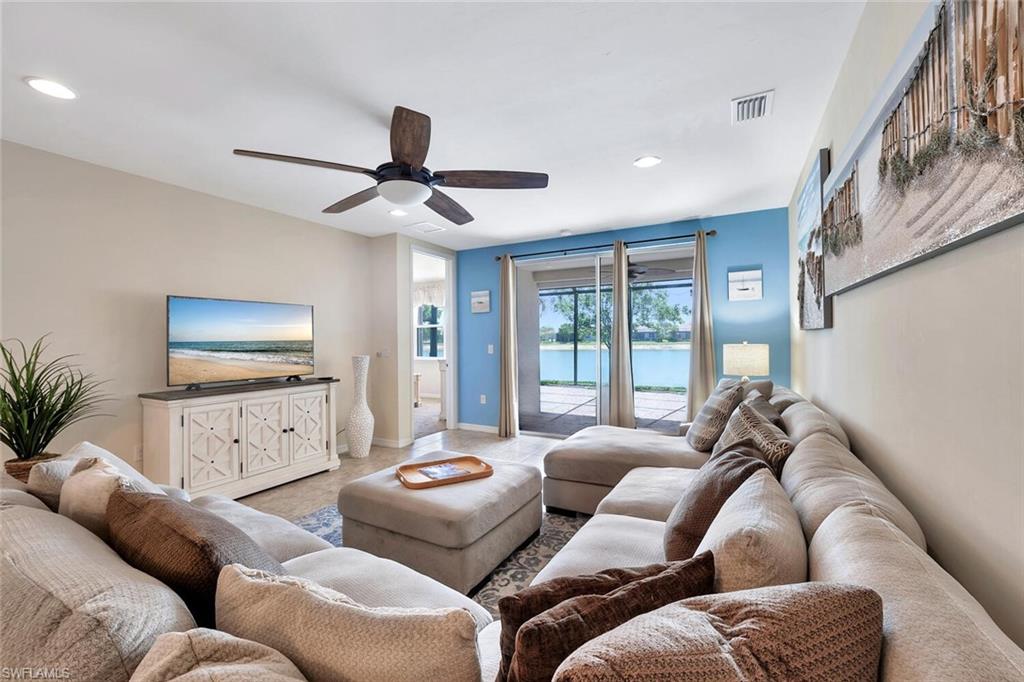 14940 Edgewater CIR photo 9