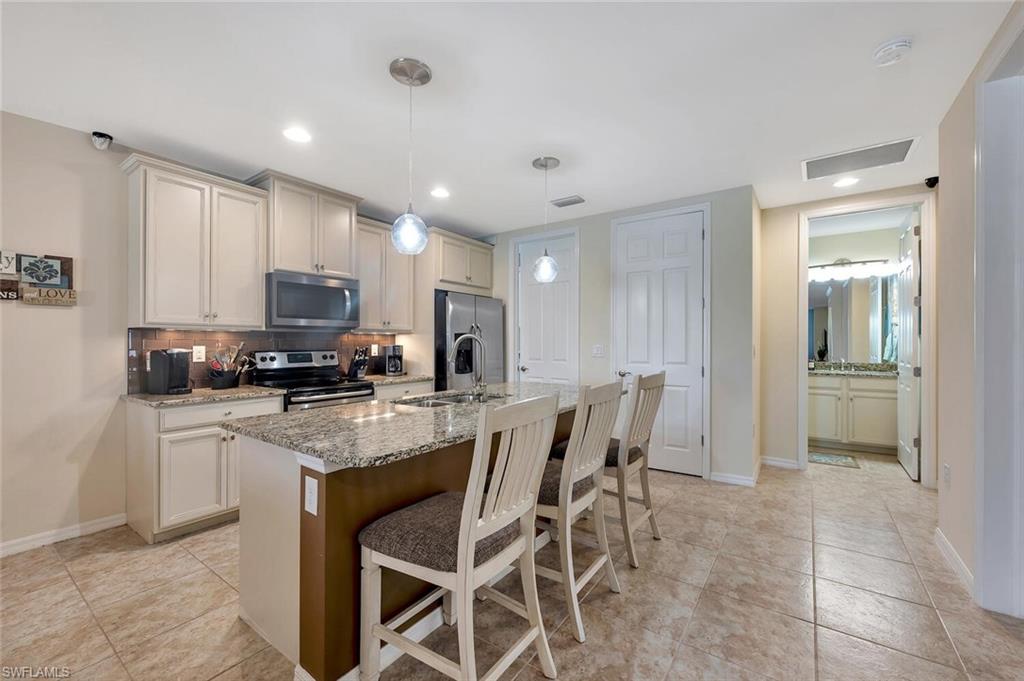 14940 Edgewater CIR photo 18