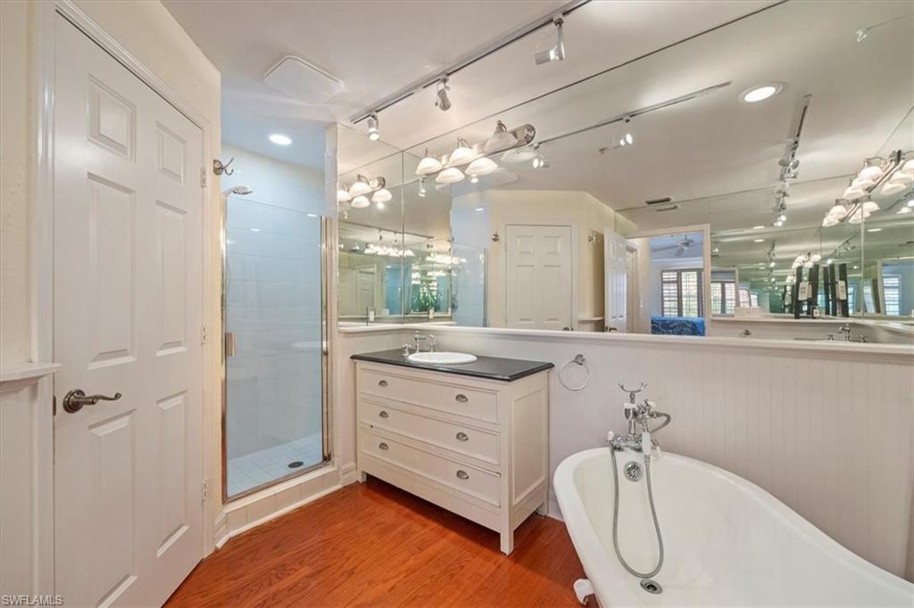 410 Bayfront PL 2301 photo 8