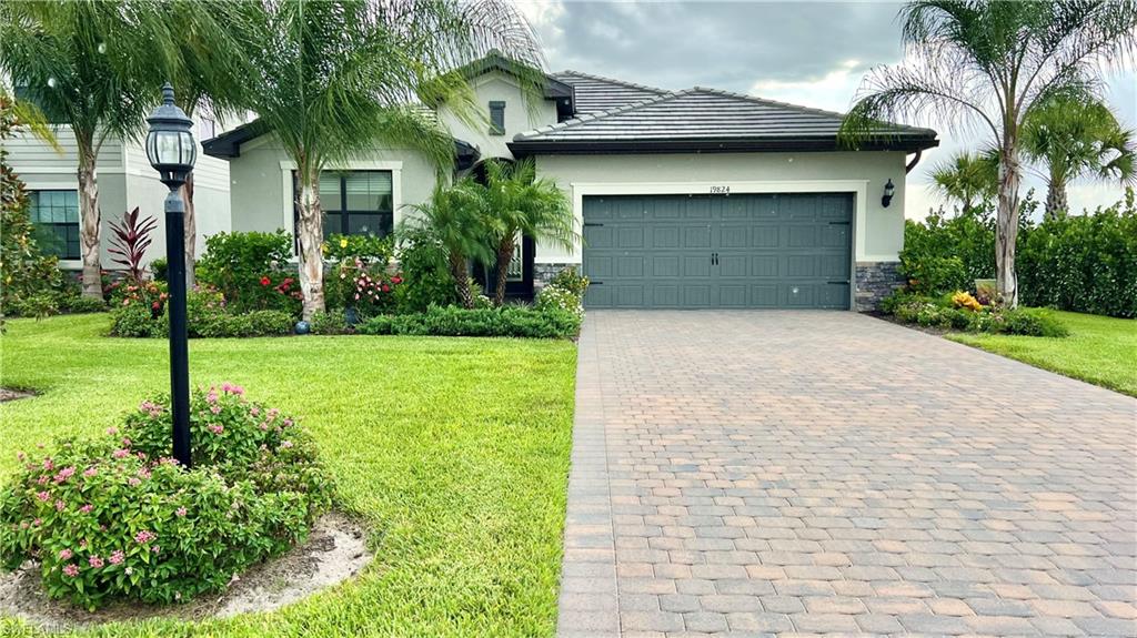 19824 Beechcrest PL