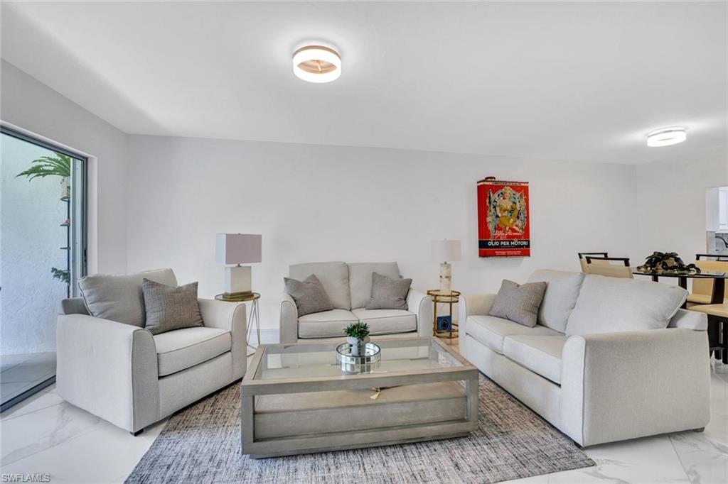 1055 Forest Lakes DR F203