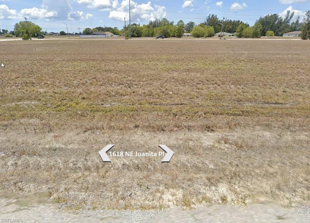 Frontal view of property