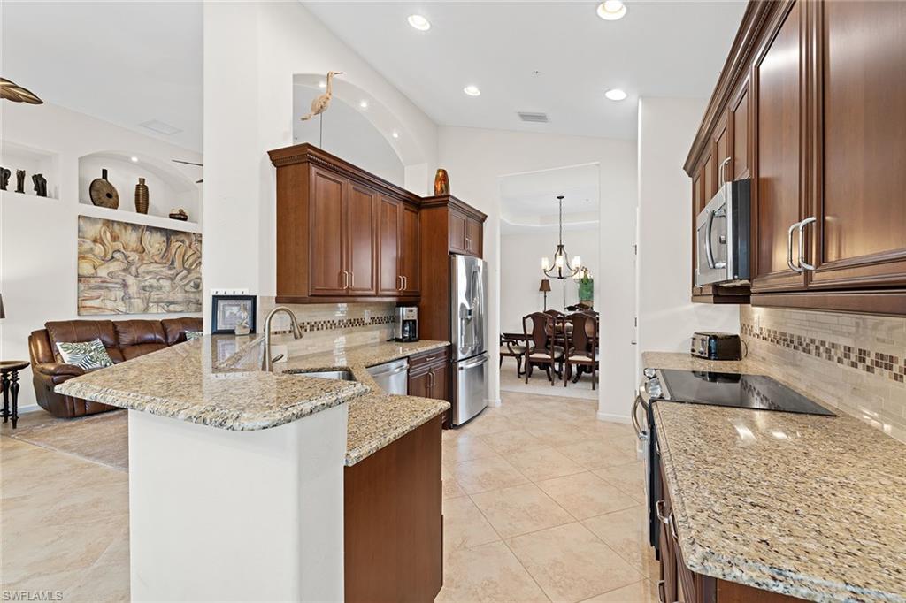 6669 Alden Woods CIR 7-201 photo 13