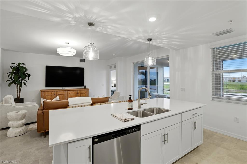 5667 Melbourne CT 7812 photo 12