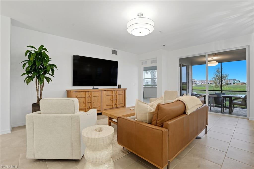 5667 Melbourne CT 7812 photo 7