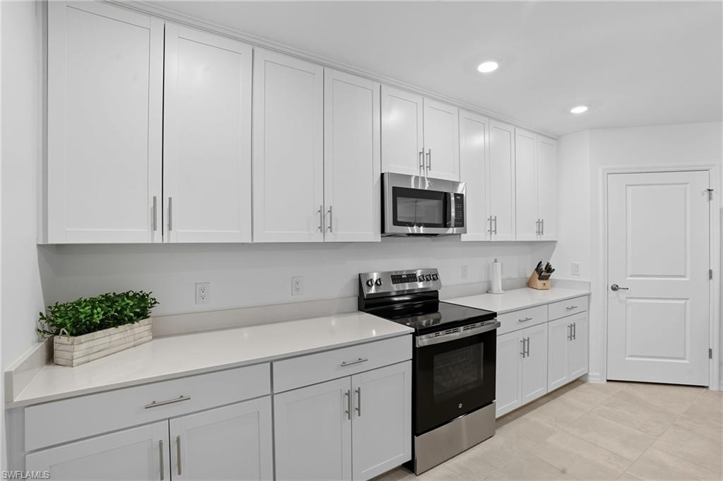 5667 Melbourne CT 7812 photo 10