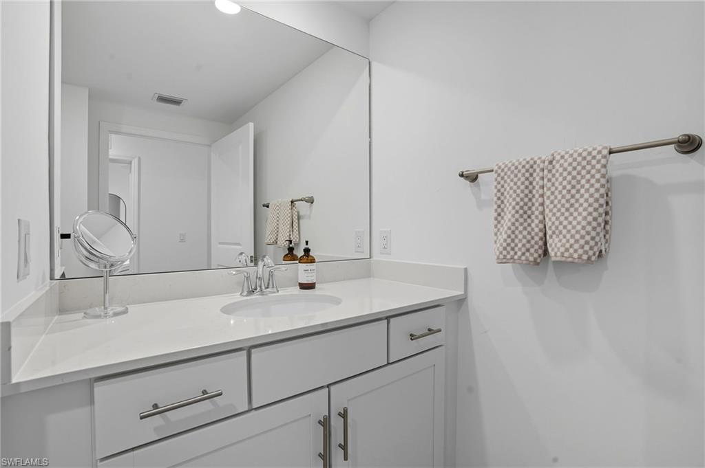 5667 Melbourne CT 7812 photo 29