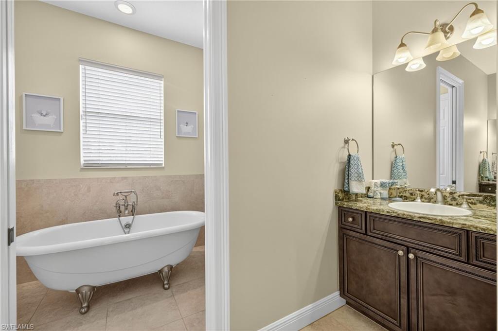 2123 SE 25th LN photo 34