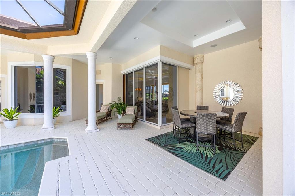 8894 Shenendoah CIR photo 9