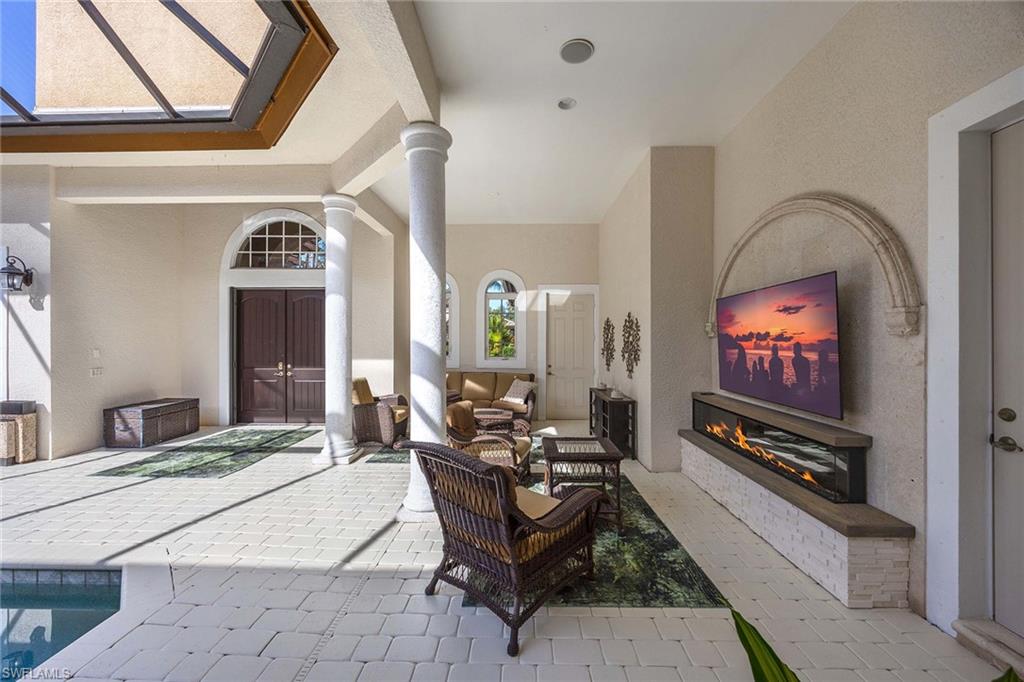 8894 Shenendoah CIR photo 10