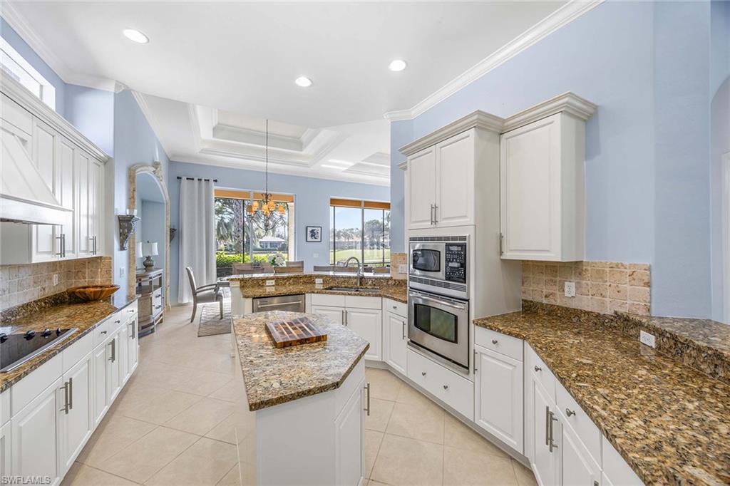 8894 Shenendoah CIR photo 19