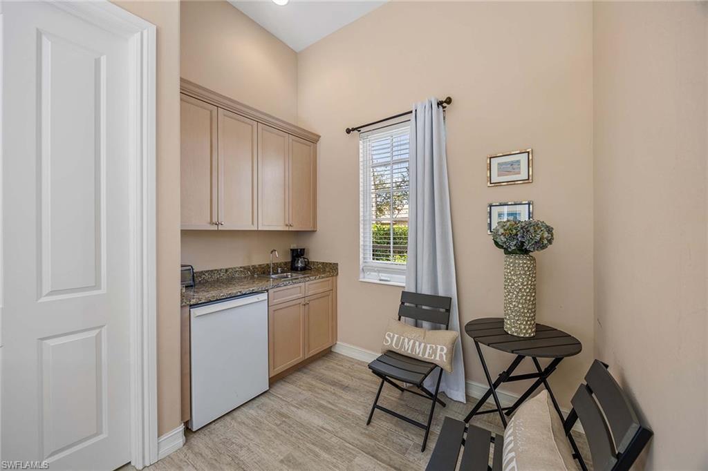 8894 Shenendoah CIR photo 44
