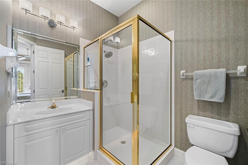 Guest Bedroom 1 Ensuite Bathroom