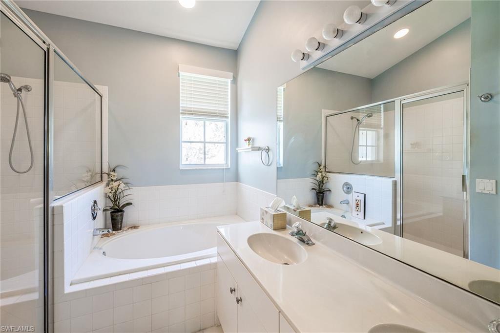 27080 Lake Harbor CT 201 photo 11
