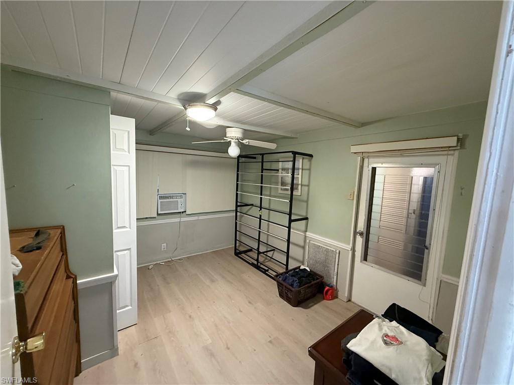 539 Poinsettia LN 152