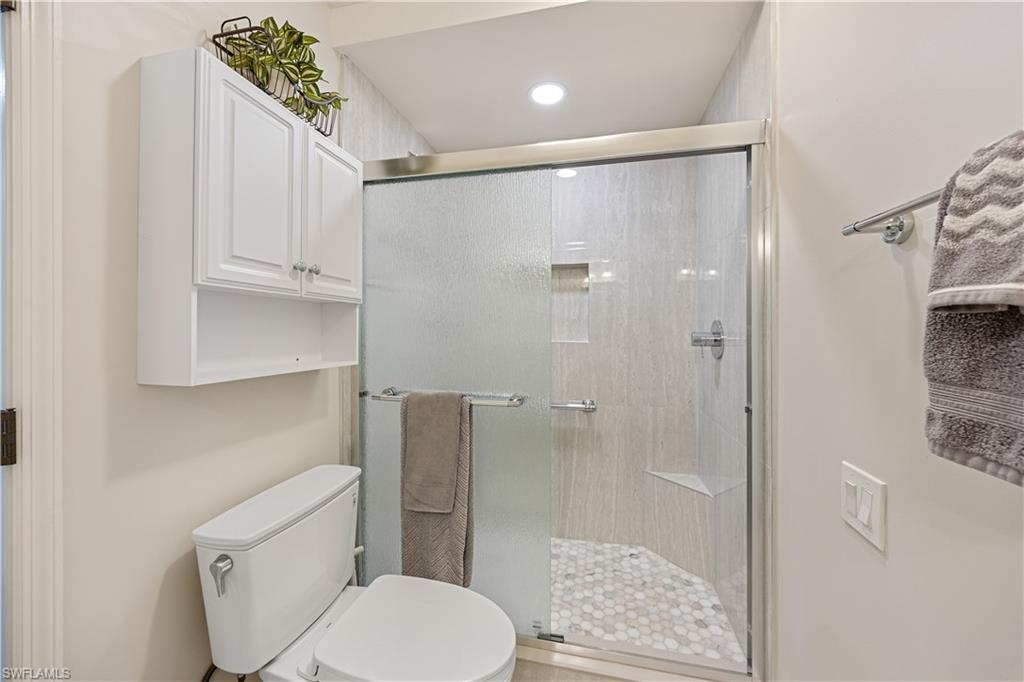 13936 Southampton DR 3901 photo 22