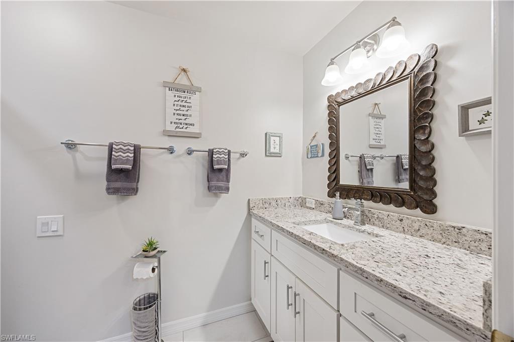 13936 Southampton DR 3901 photo 21