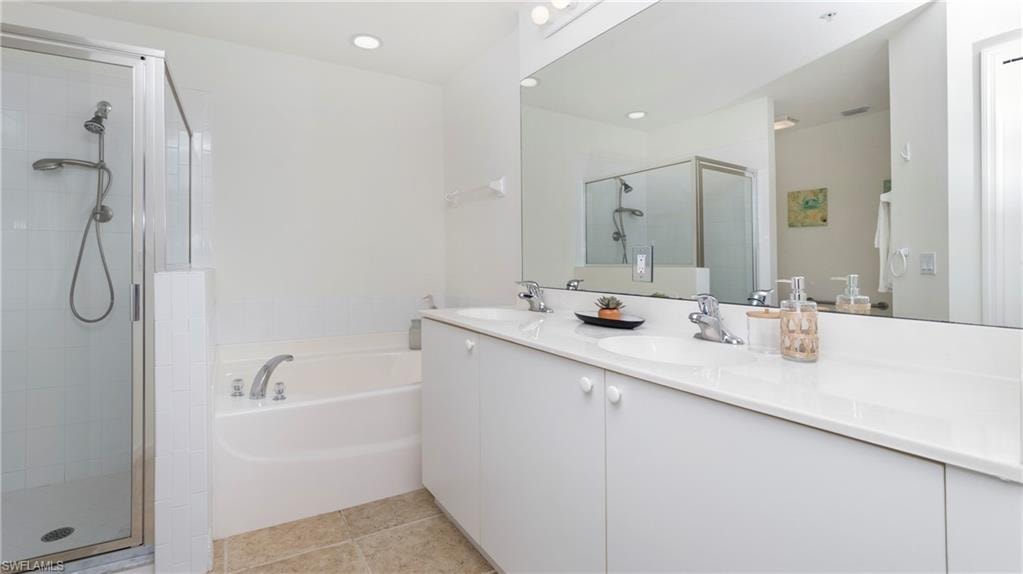 360 Stella Maris DR N 2404 photo 24